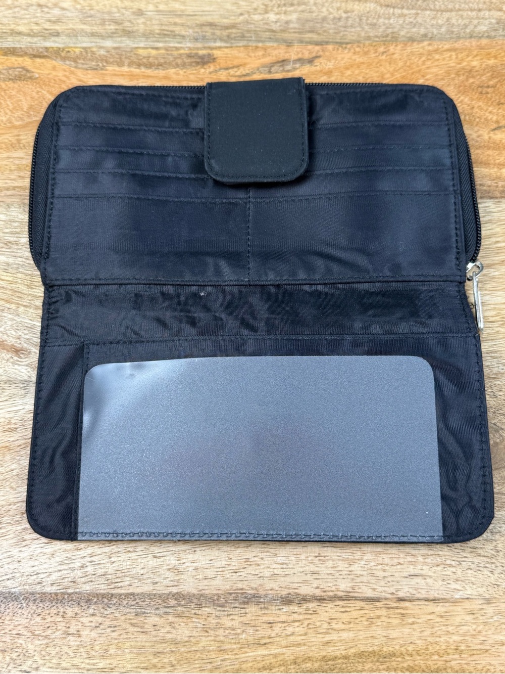 Kate Spade Black Nylon Zip Around Wallet Organizer Travel Clutch - Picture 4 of 7